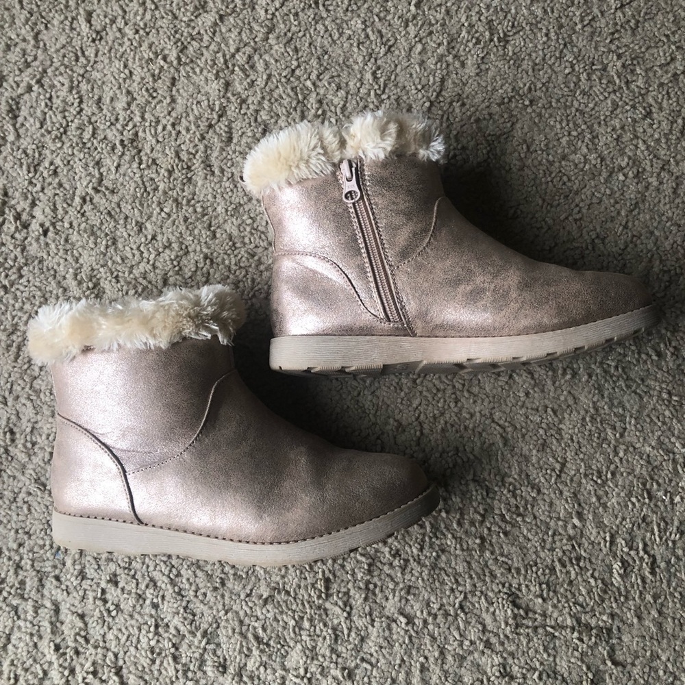 Cat and Jack Faux Fur Cozy boots
